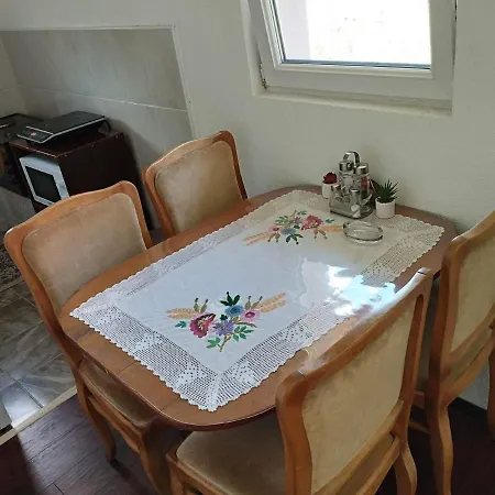 Mileva ゲストハウス 3*